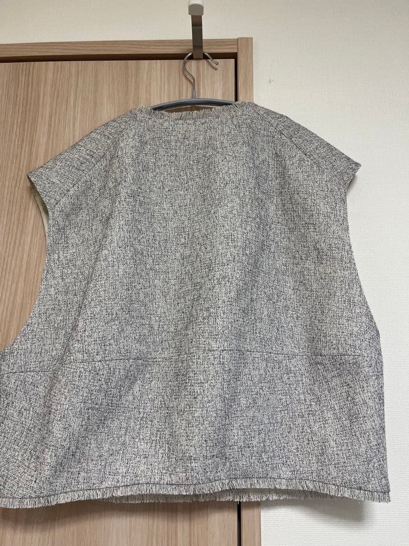 CHIGNON ツィードショートベスト