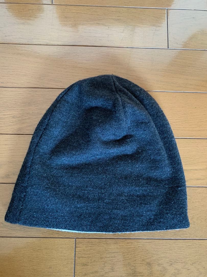 DOLCE&GABBANA ニット帽 ダークグレー アイボリー