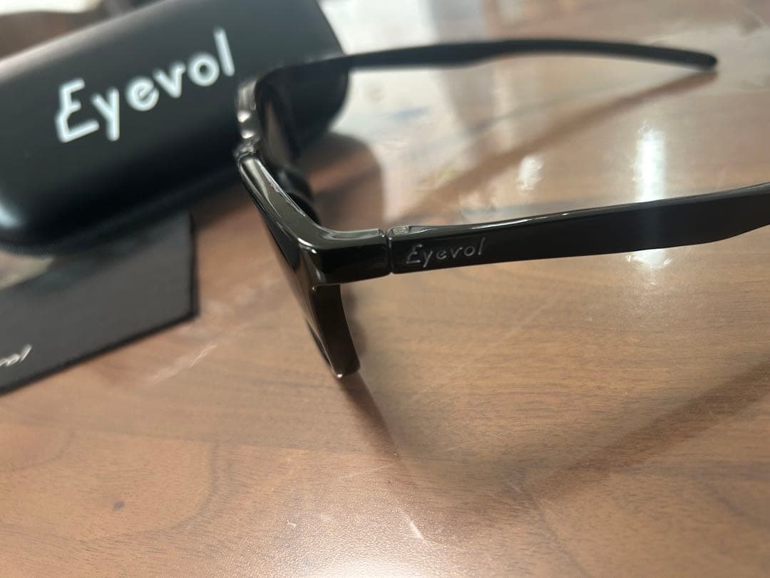 えーさくさん専用　Eyevol(アイヴォル)サングラス