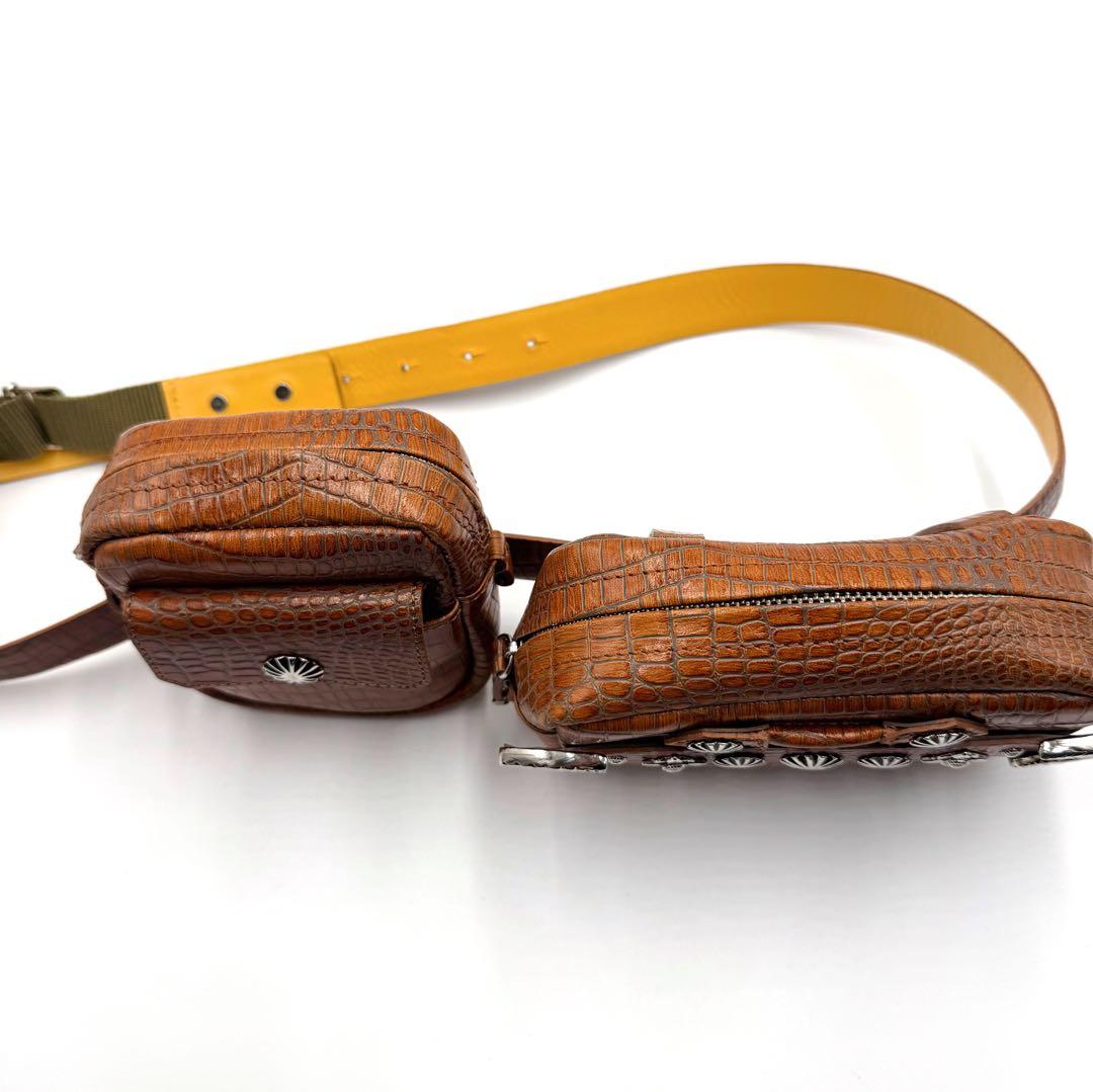 ✨未使用✨ TOGA PULLA トーガプルラ ボディーバッグ　メタルコンチョ