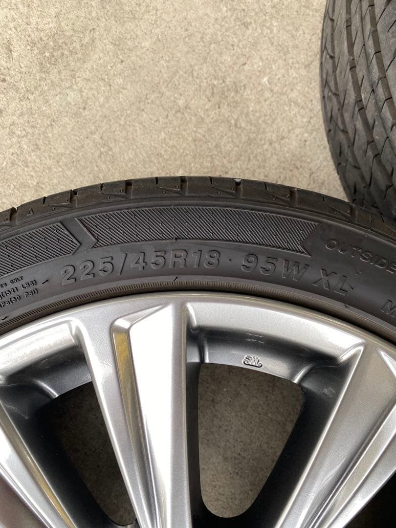 30アルファード純正 ハイグロス 225/45R18 セット