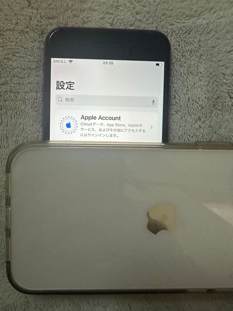 Apple iPhone SE 第2世代 レッド 64GB 本体　透明ケース付き