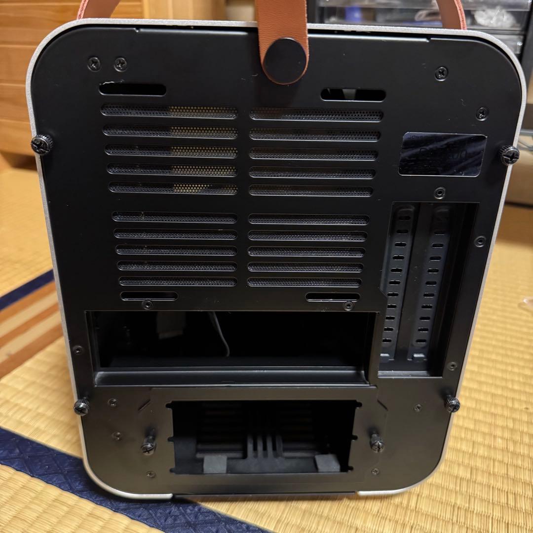 【希少】 Jonsplus BO100 Mini ITX PC ケース
