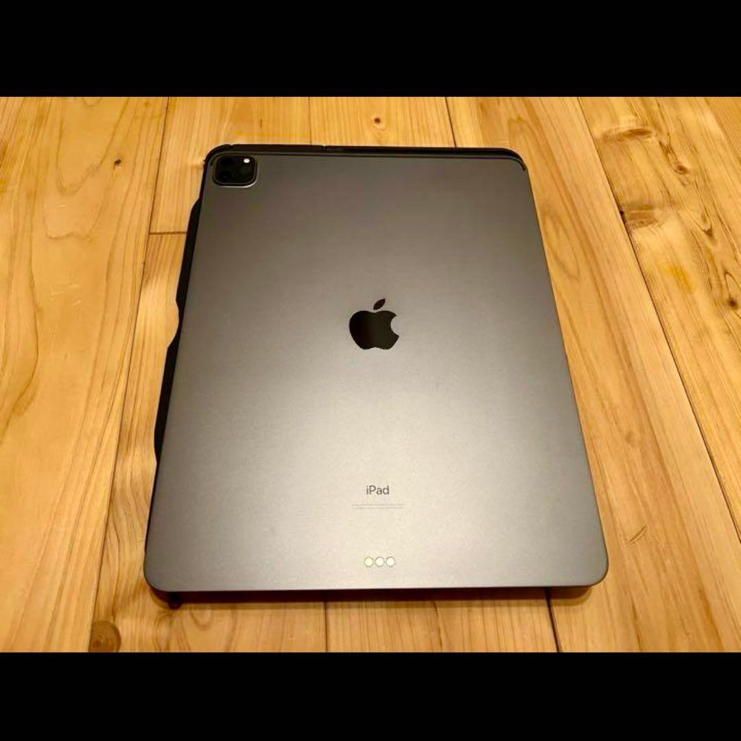 じ*ん様 おまけ付き！ iPad Pro 12.9インチ 第4世代wifiモデル