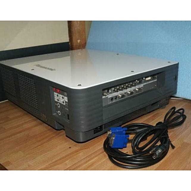 パナソニック TH-D5500 ★5000ルーメン ランプ使用156時間