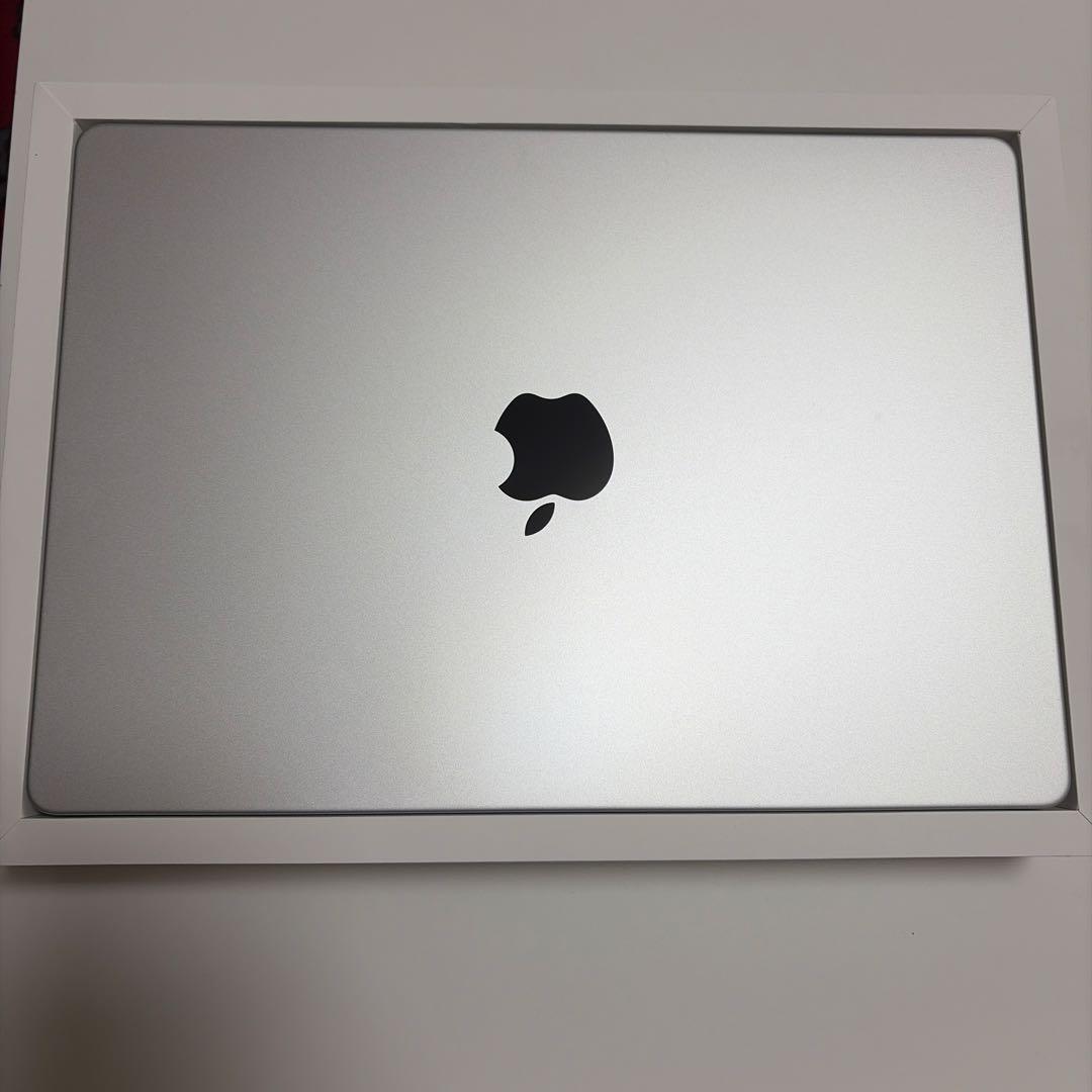 Apple MacBook Pro 14インチ M4 16GB 512GB