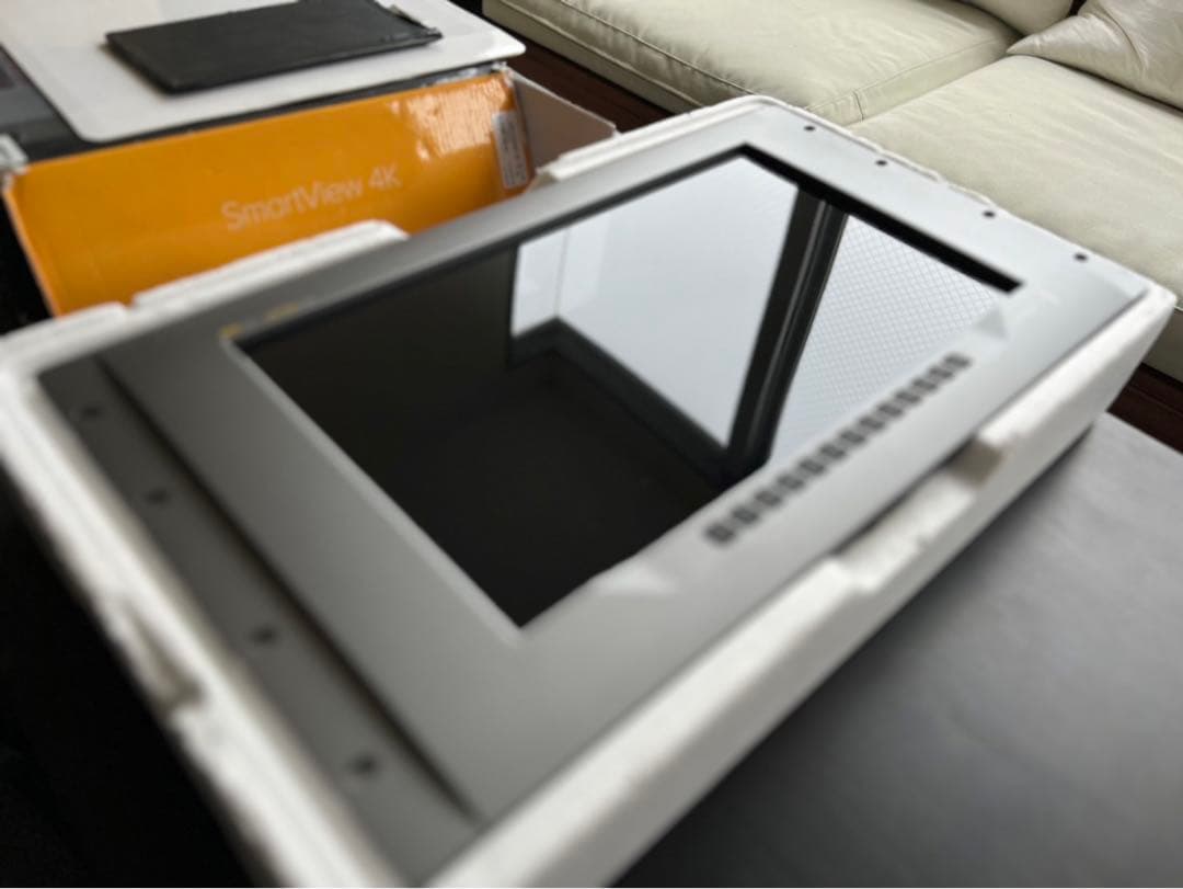 Blackmagic Design SmartView4Kモニター