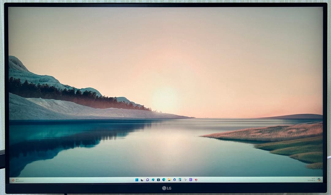 LG　27UL850　27インチ　ディスプレイ　モニター