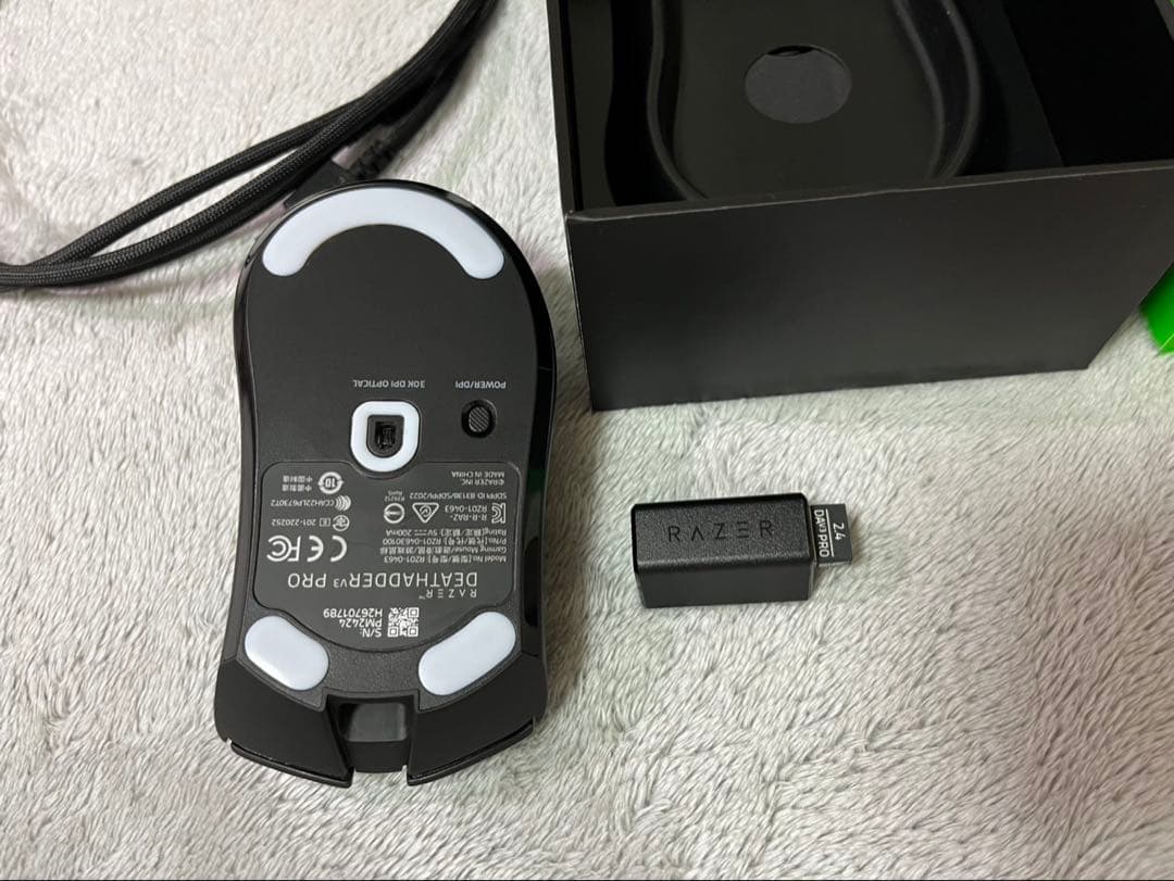 Razer DeathAdder V3 Pro ワイヤレスマウス 箱・付属品完備