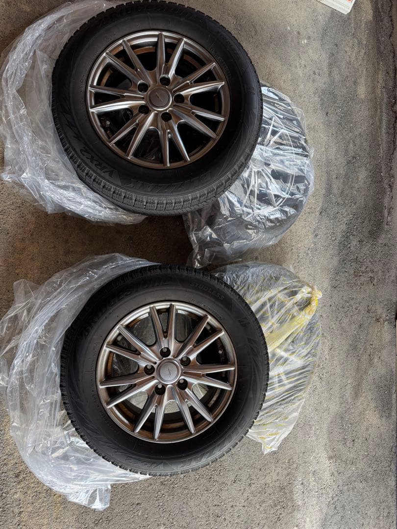 ノア 80系　スタッドレスタイヤ