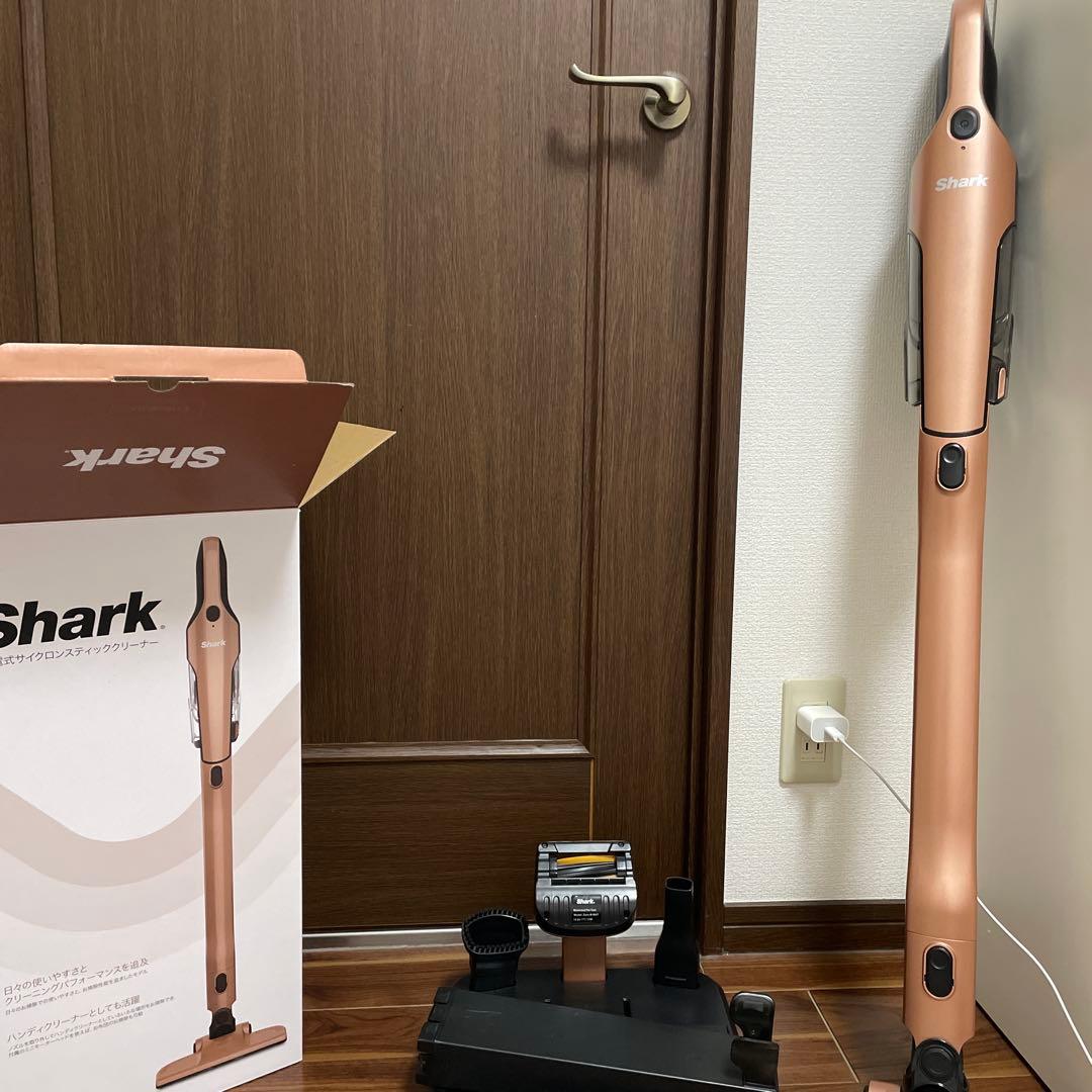 シャーク充電式サイクロンステッククリーナー 値引いたします。お気軽にお声かけを