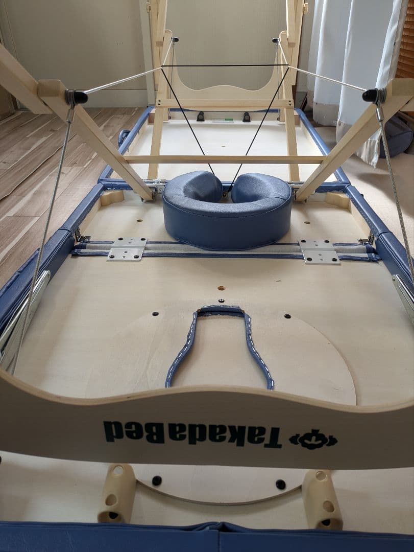 高田ベッド【未使用品】折りたたみマッサージベッド