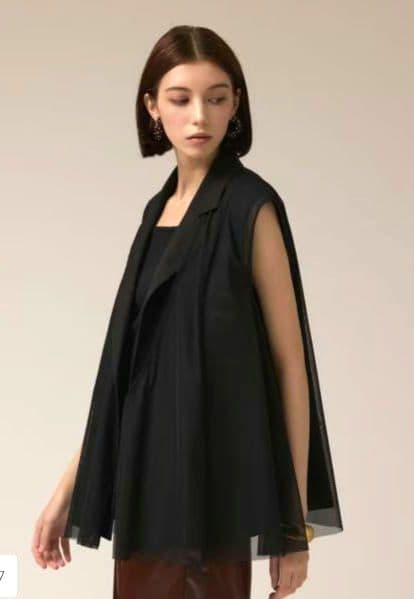 GRACE CONTINENTAL ダイアグラム　チュールオーバーベスト 黒36