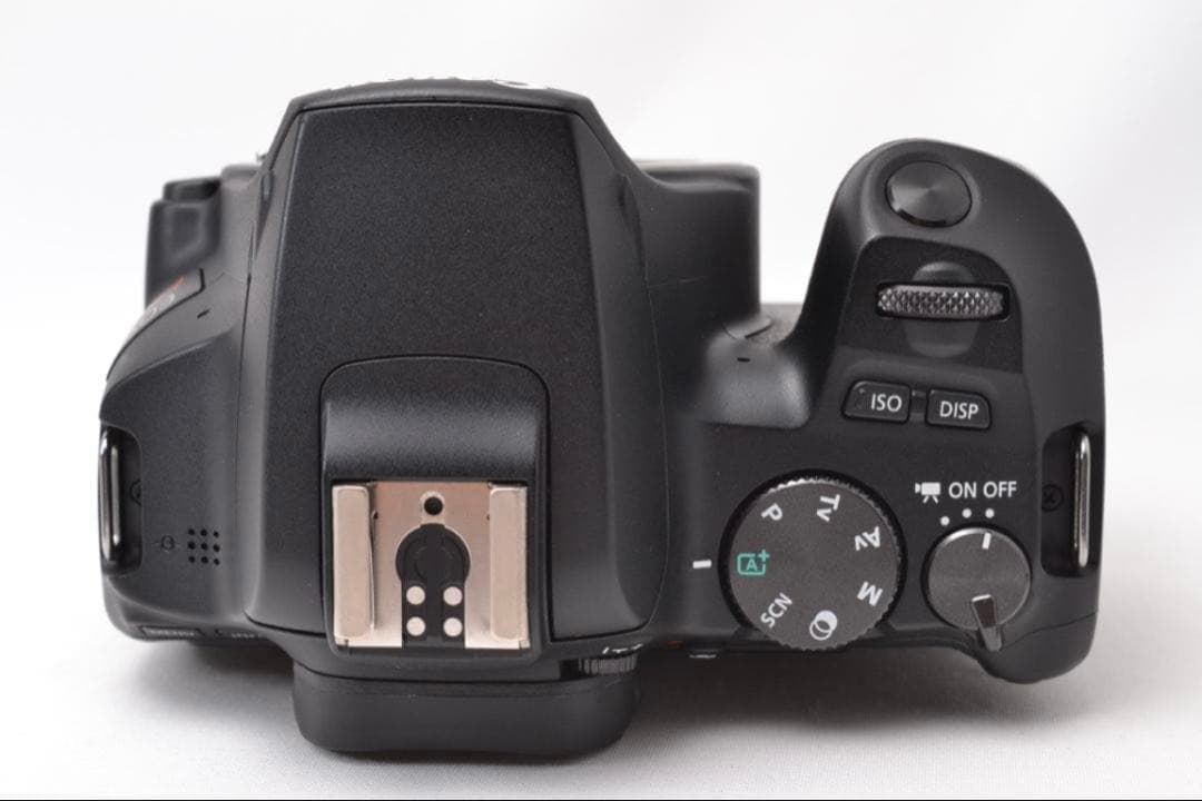 ■ 美品 ■ キャノン　Canon Kiss X10 レンズキット