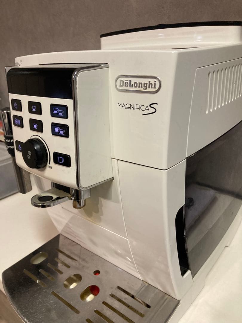デロンギ マグニフィカS エスプレッソマシン コーヒーメーカー
