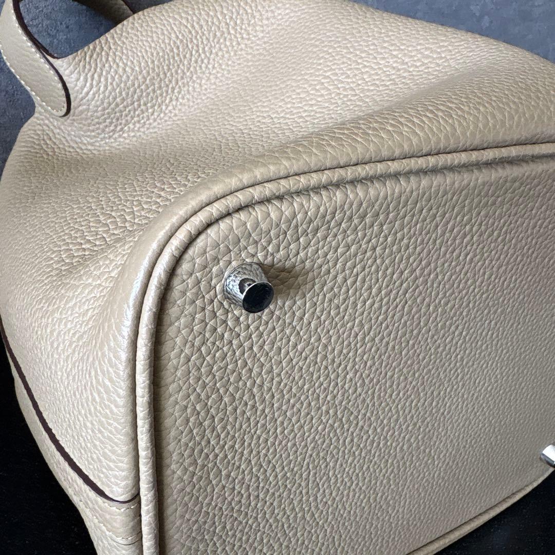 【美品✴︎】4U 本革キューブバッグ MM グレージュ 同色ステッチ