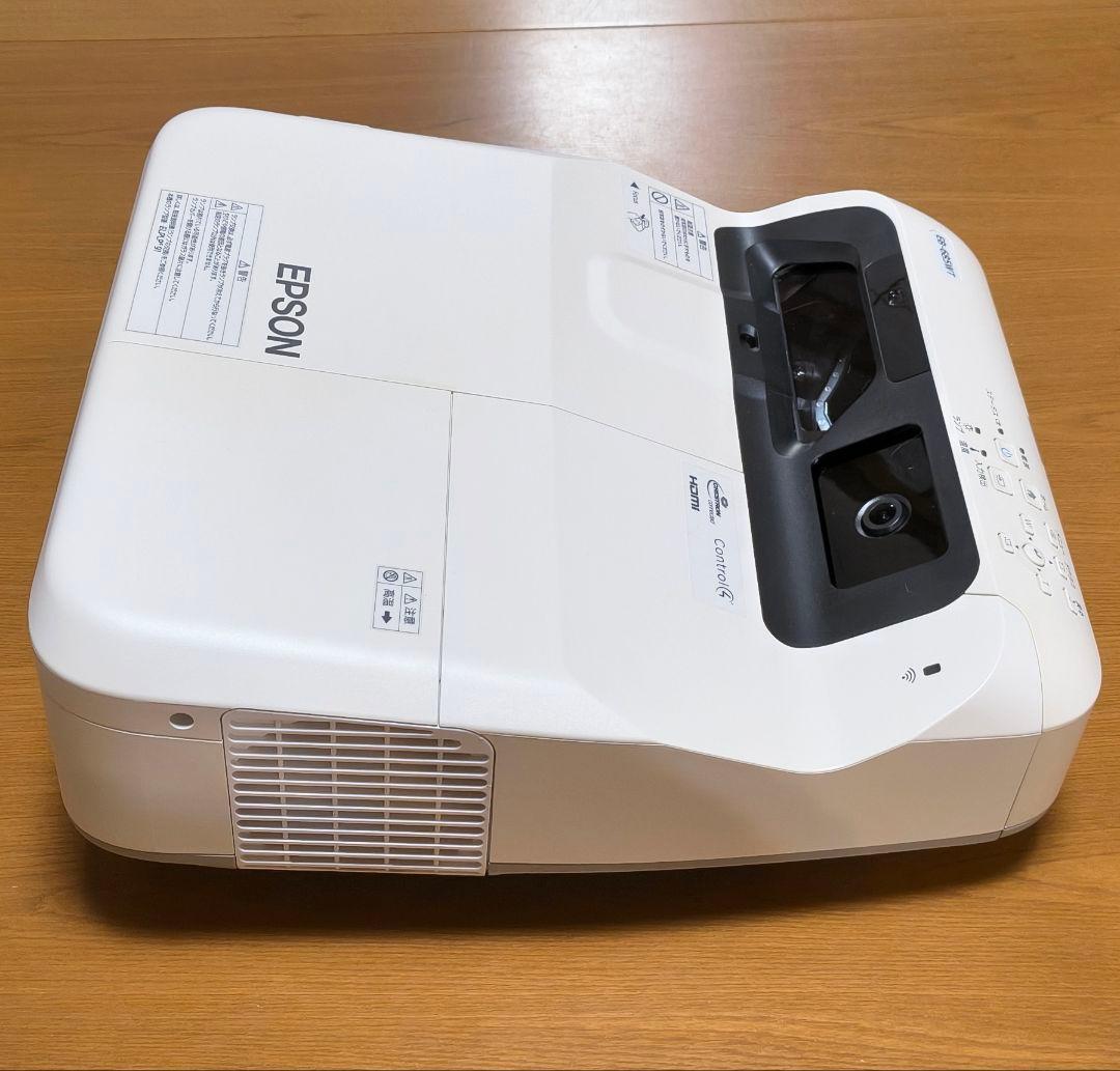 EPSON 超短焦点プロジェクター EB-685WT