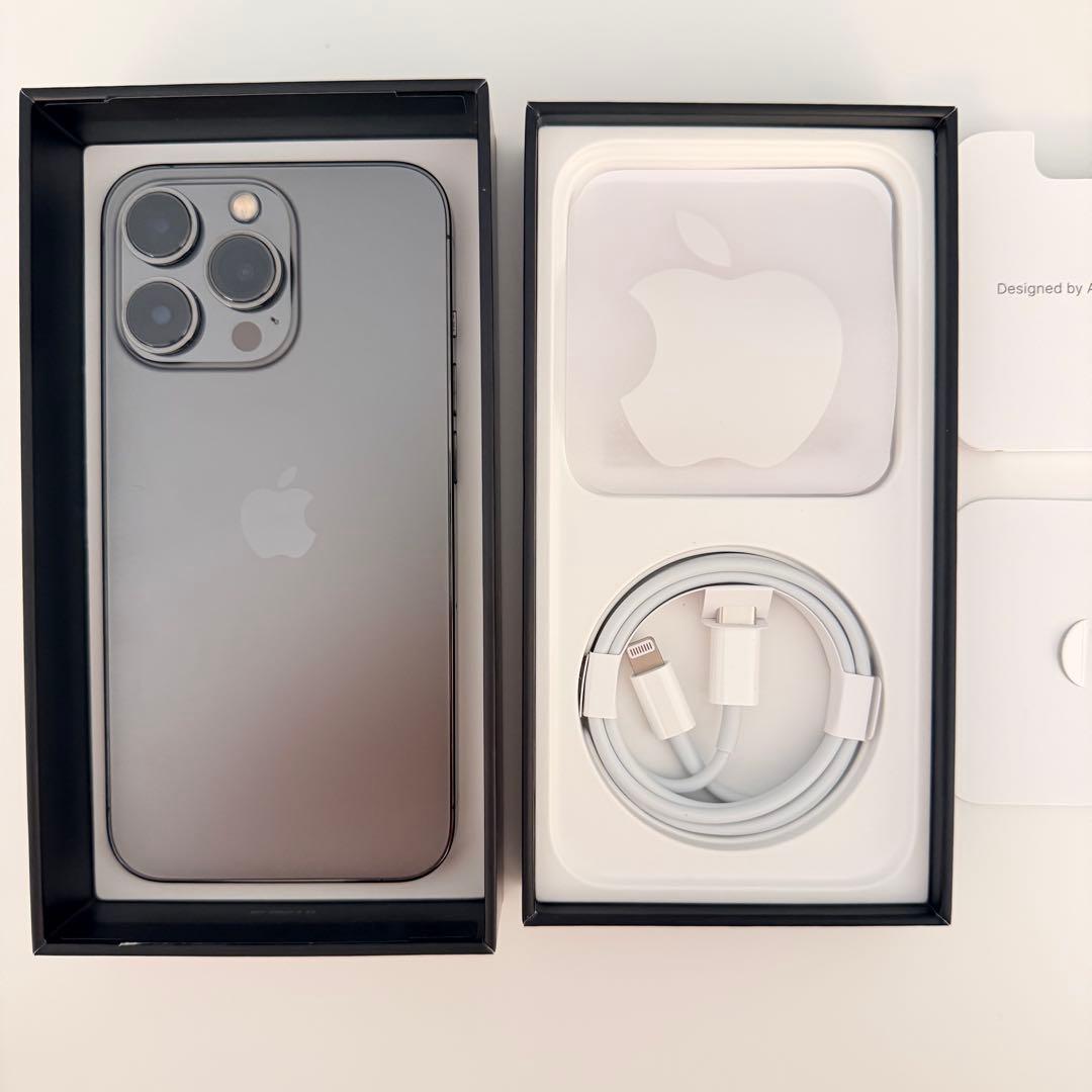 【箱付き美品】Apple iPhone 13 Pro 256GB グラファイト