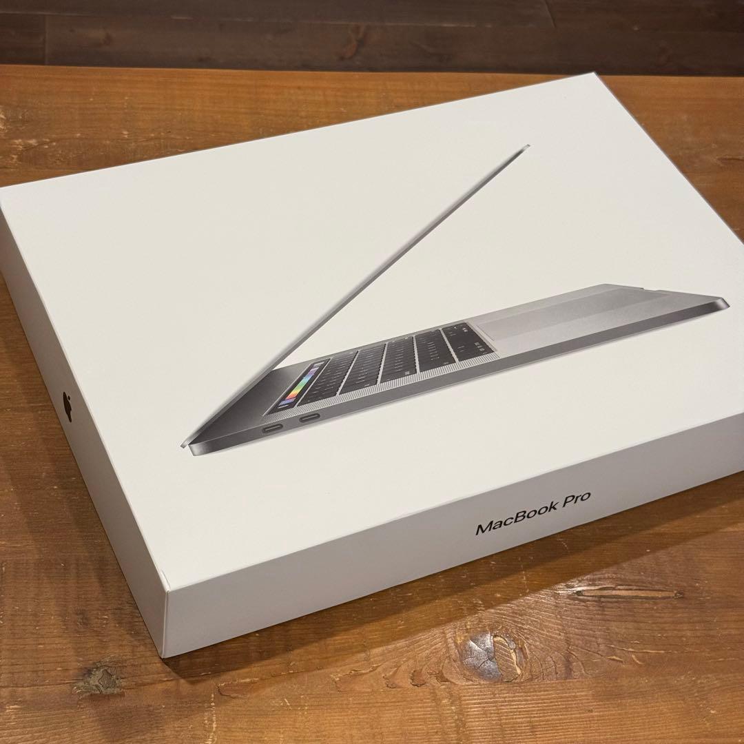 Apple MacBook Pro 15インチ i7/16G/1T USキー