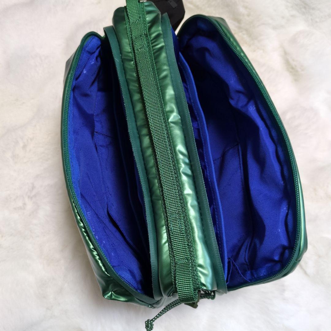 topologie トポロジー　ボトルサコッシュ　ラージ 緑