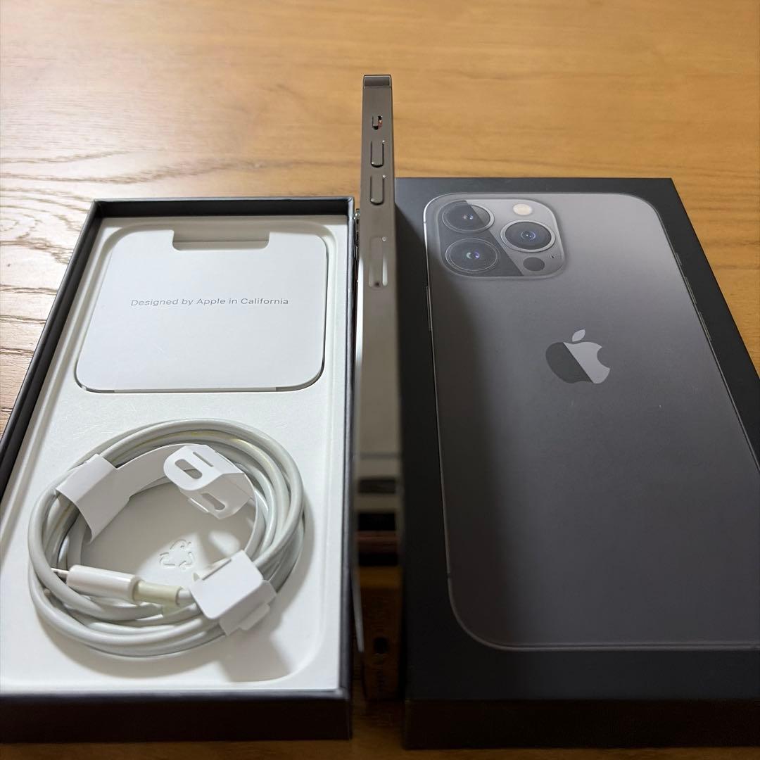 超美品 Phone13pro 256GB グラファイト黒　両面コーティング済