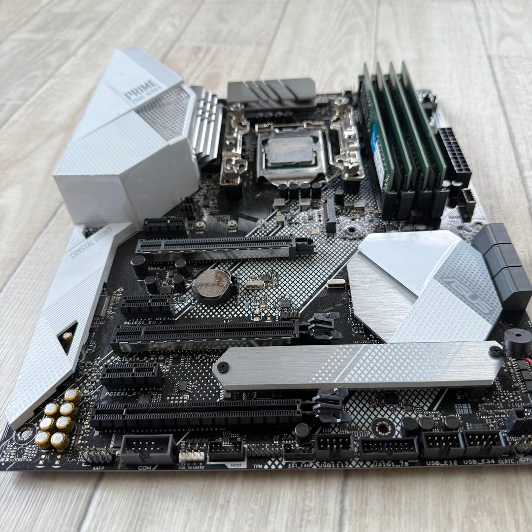 Intel Core i7-9700k マザーボード おまけ付き