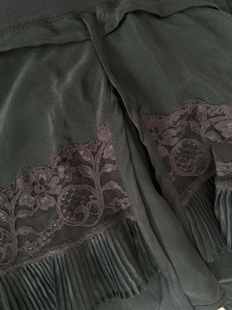 FUTURE CLASSICS レース付きショートパンツ toga sacai