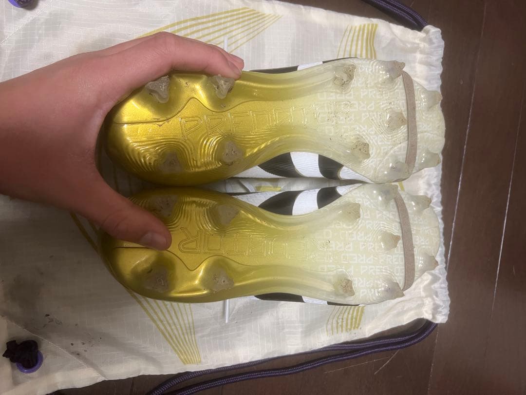 adidas Predator サッカーシューズ・スパイク