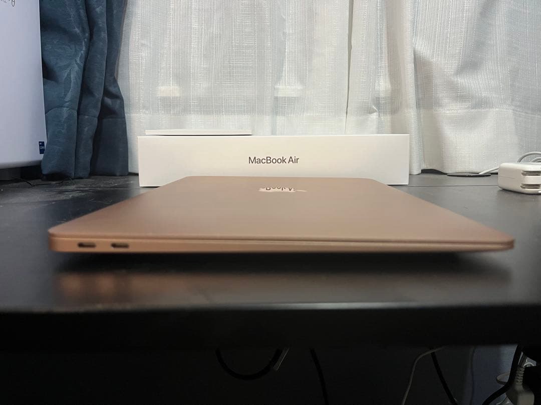 MacBook Air M1 (2020) 256GB メモリ8GB