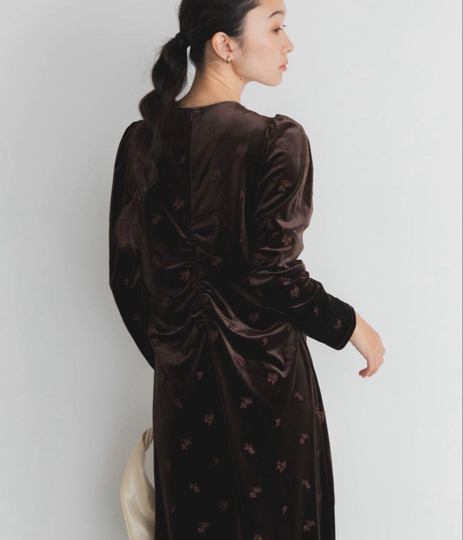 KBF ベロアシャーリングドレス