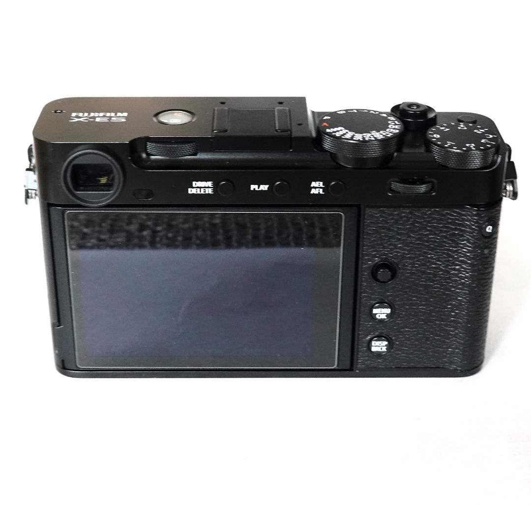 な*。様 メーカー保証付　FUJIFILM X-E5 ボディ