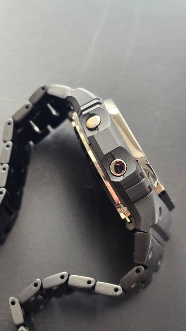 CASIO G-SHOCK DW-H5600MB-1A4JR メタルバンド付美品