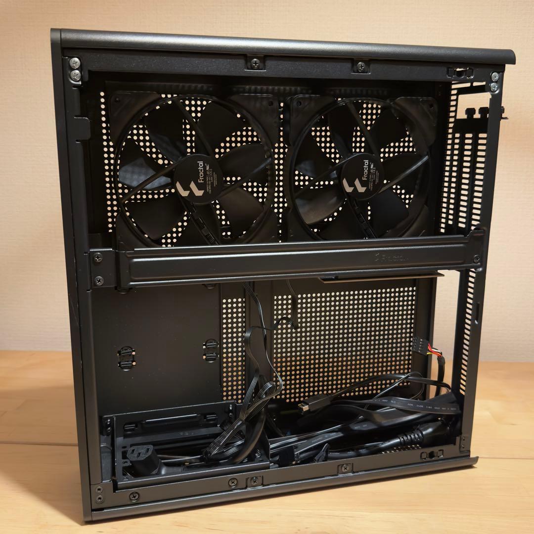 Fractal Design Ridge mini-ITX用PCケース ブラック