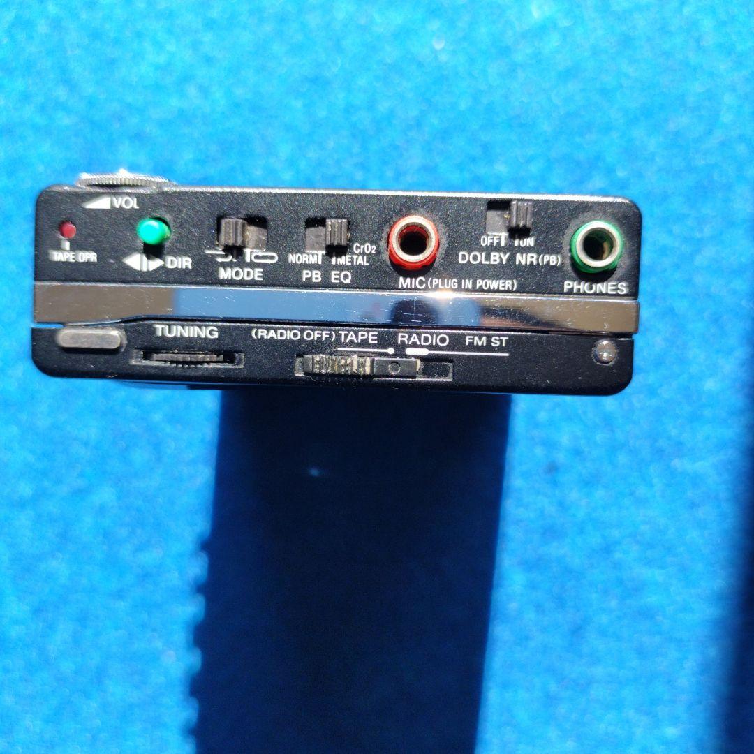 ウォークマンWM-F203 ラジオ、録音、オートリバース付き【ジャンク】