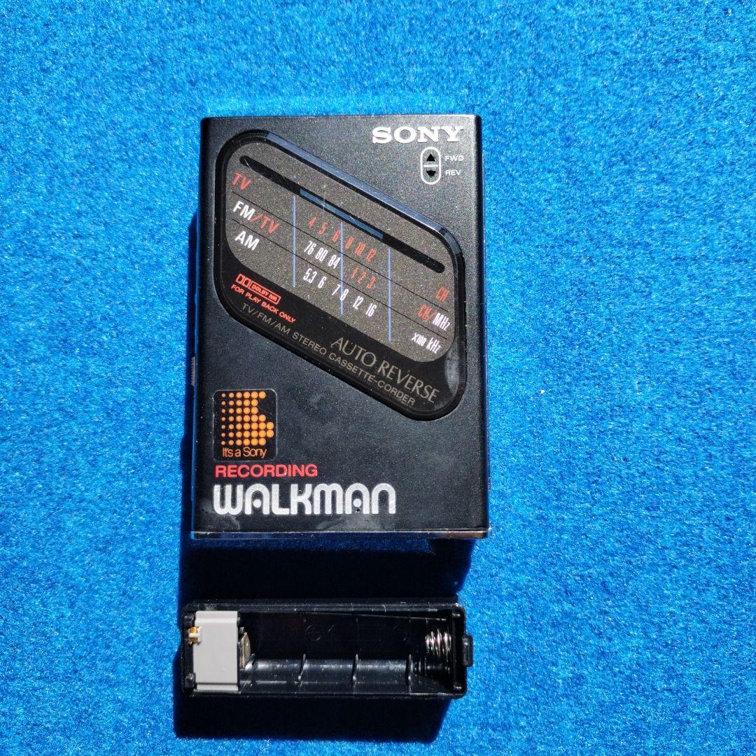 ウォークマンWM-F203 ラジオ、録音、オートリバース付き【ジャンク】