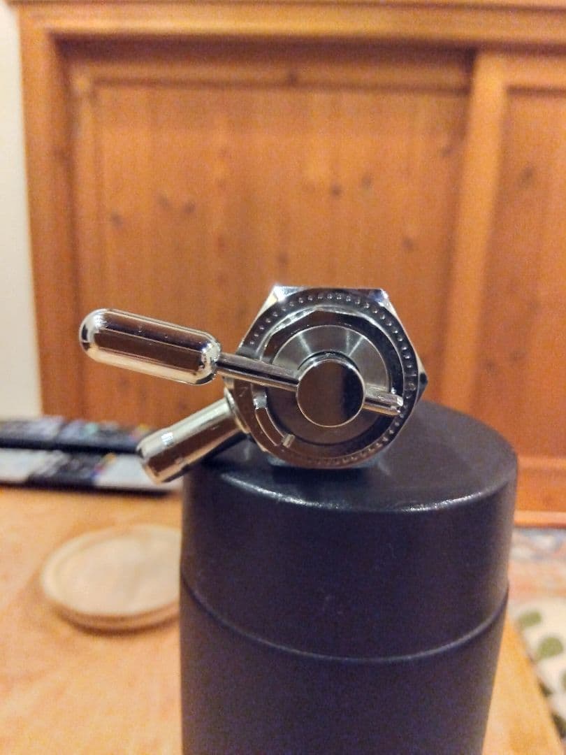 綺麗！PINGEL ピンゲル ガソリンコック 燃料コック　22mm 検）ハーレー