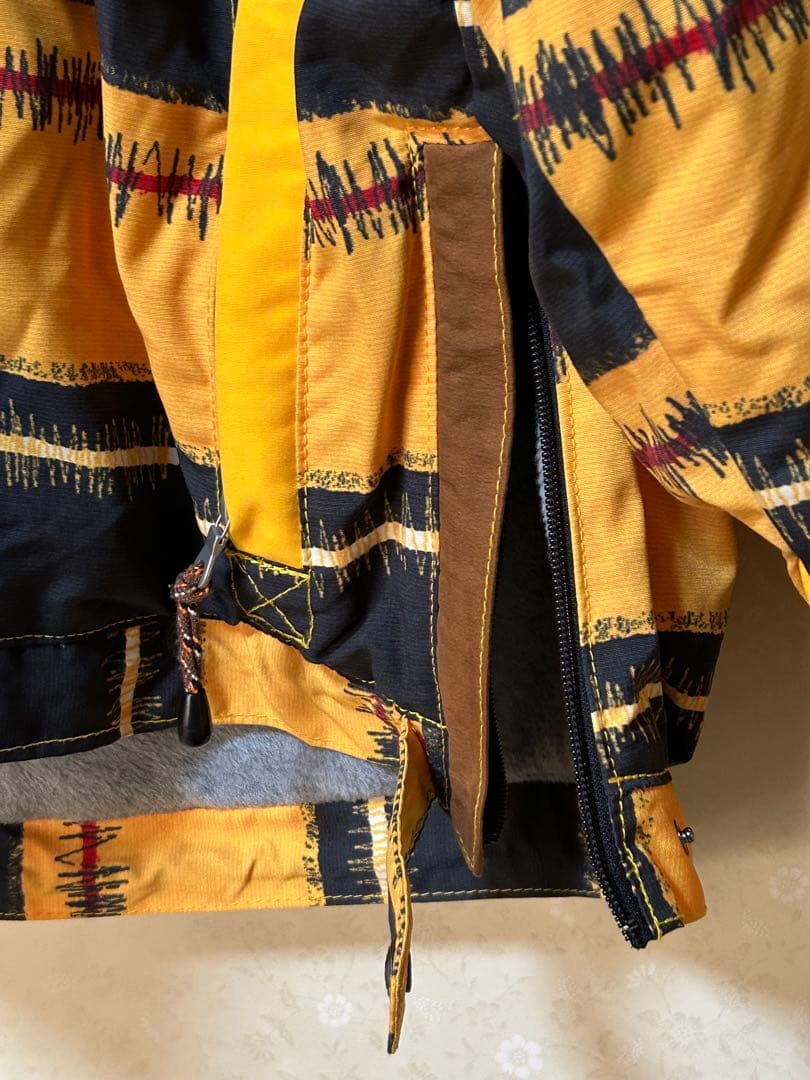 美品　ストライプ アノラックジャケット ウィンタースポーツ用