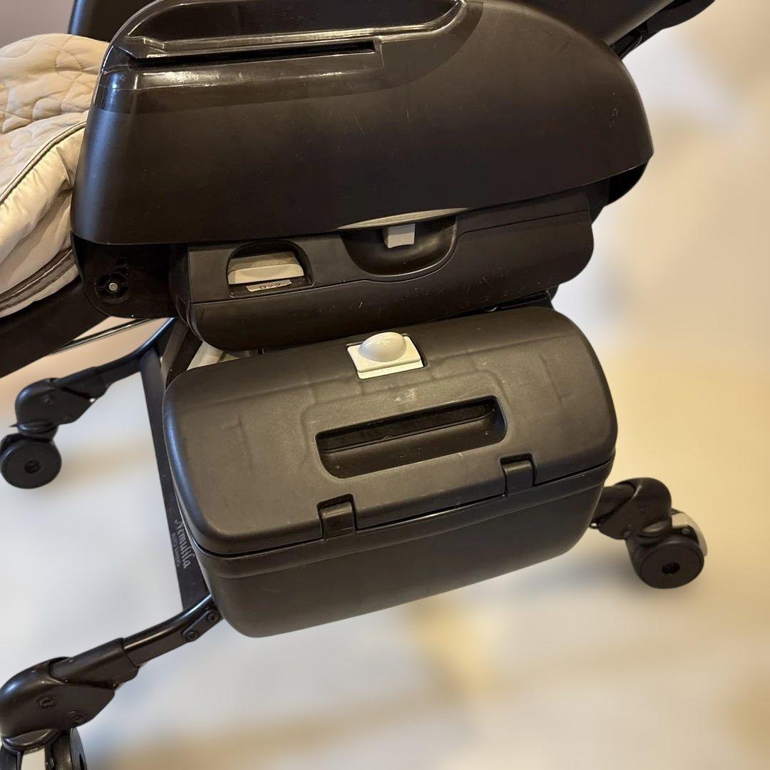 Combi コンビ ネムリラ オートスウィング 電動ハイローチェア