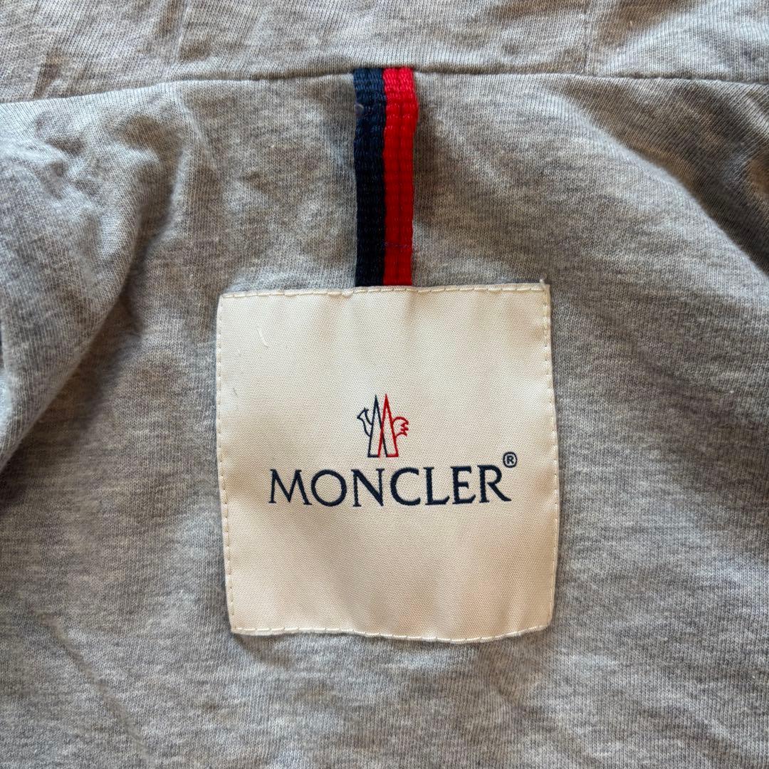 キッズ用 MONCLER アウター　4T ネイビー
