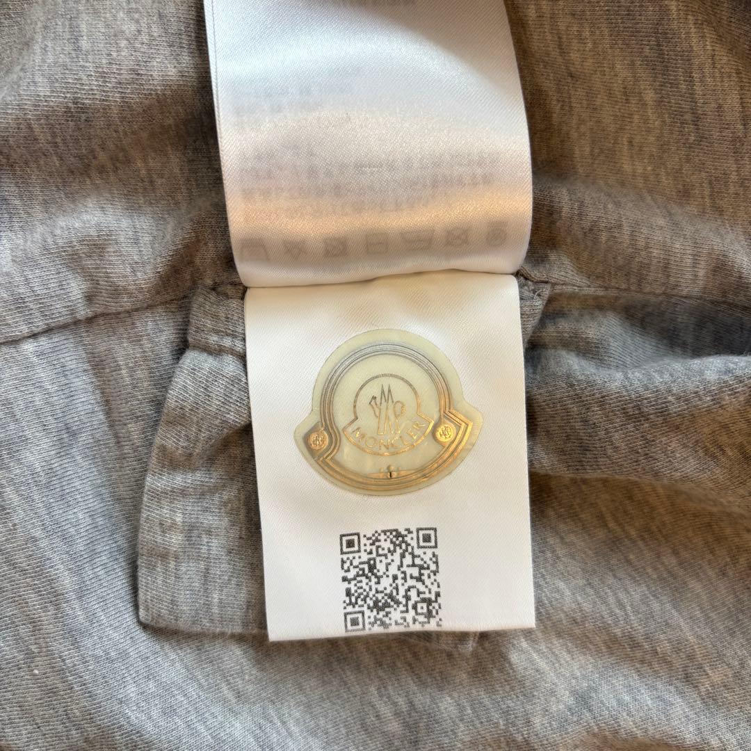 キッズ用 MONCLER アウター　4T ネイビー