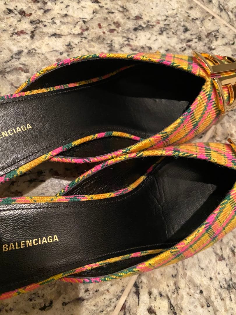 バレンシアガ　チェック柄 ミュール