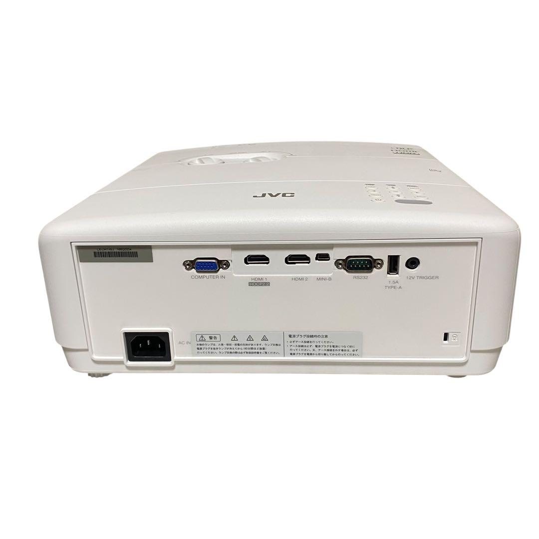 【良品】JVC プロジェクター　LX-UH1-WJ 家庭用