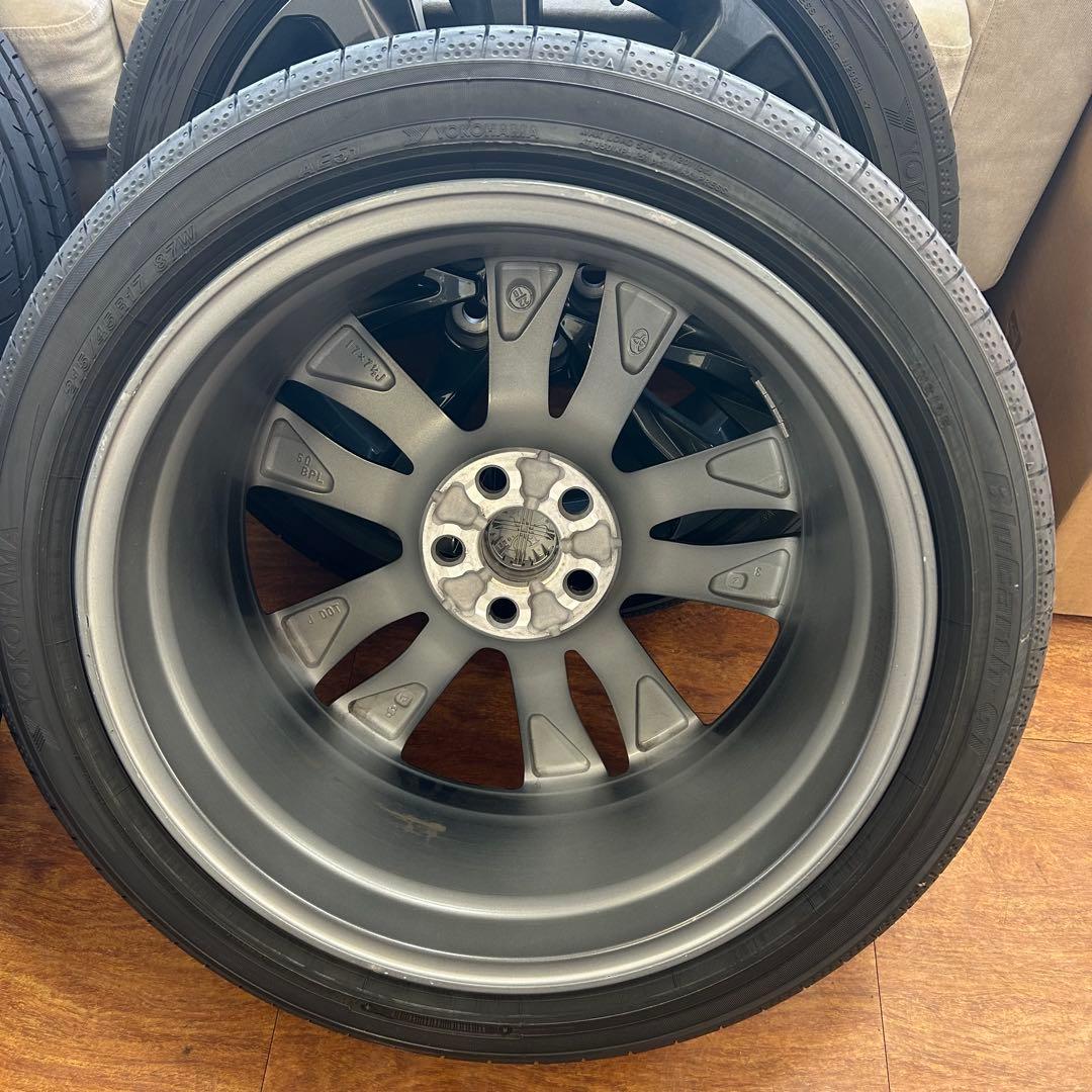 トヨタ カローラツーリング 純正ホイール　YOKOHAMA 215/45R17
