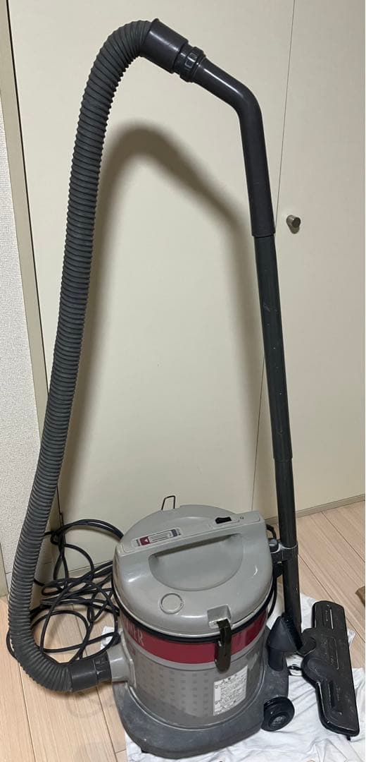 サンヨー掃除機 BSC-308 中古　ノズル2種付き