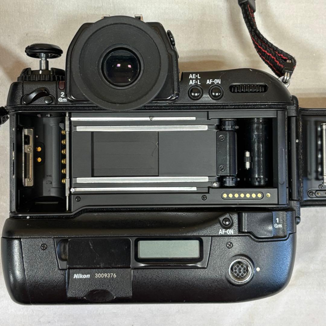 Nikon F5 一眼レフカメラ　ニコン