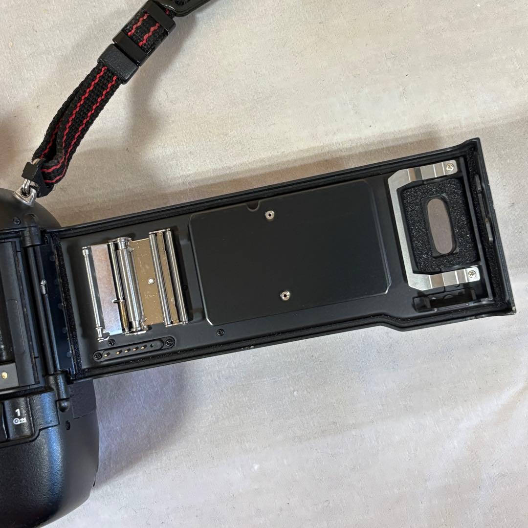 Nikon F5 一眼レフカメラ　ニコン