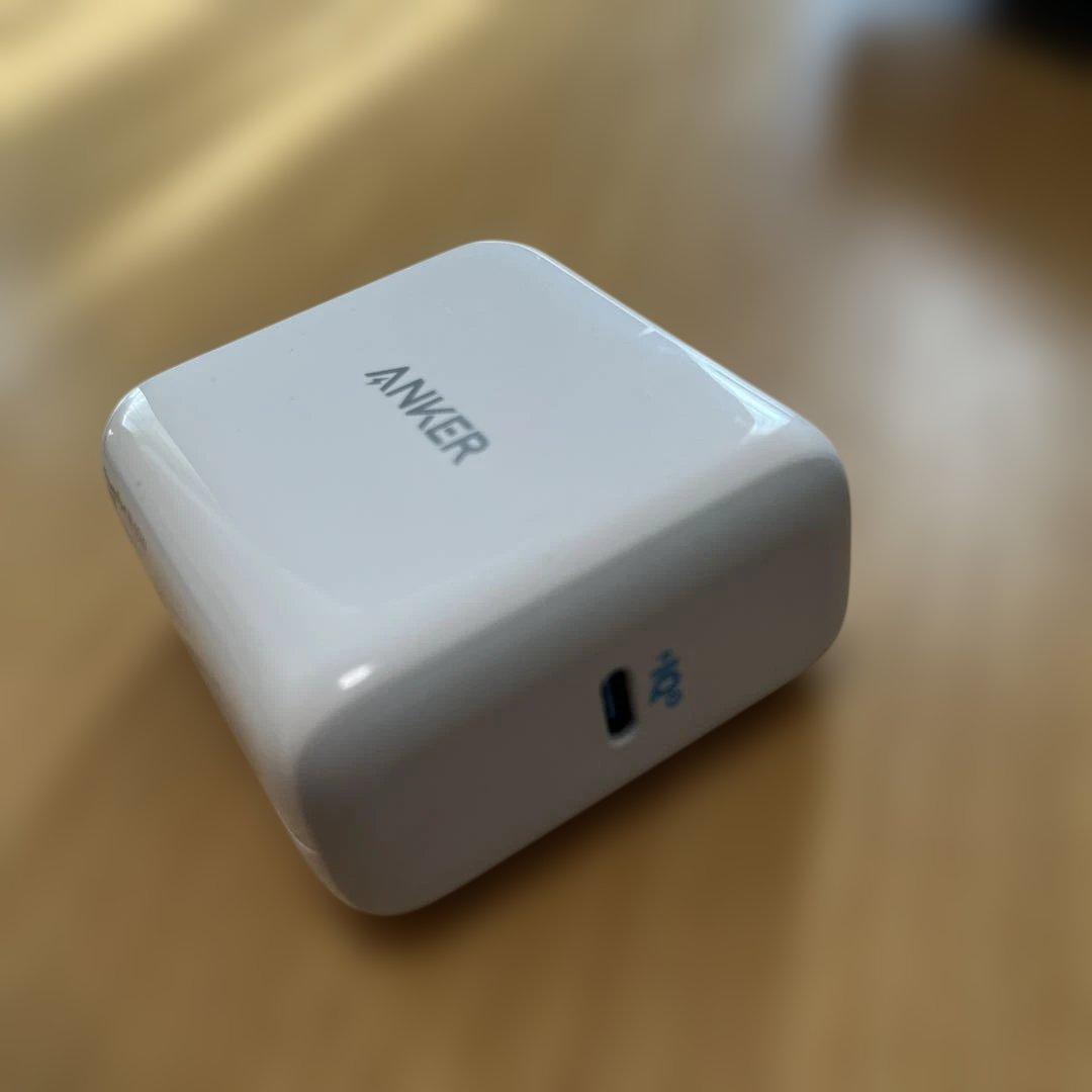 プロジェクター Nebula Vega Portable