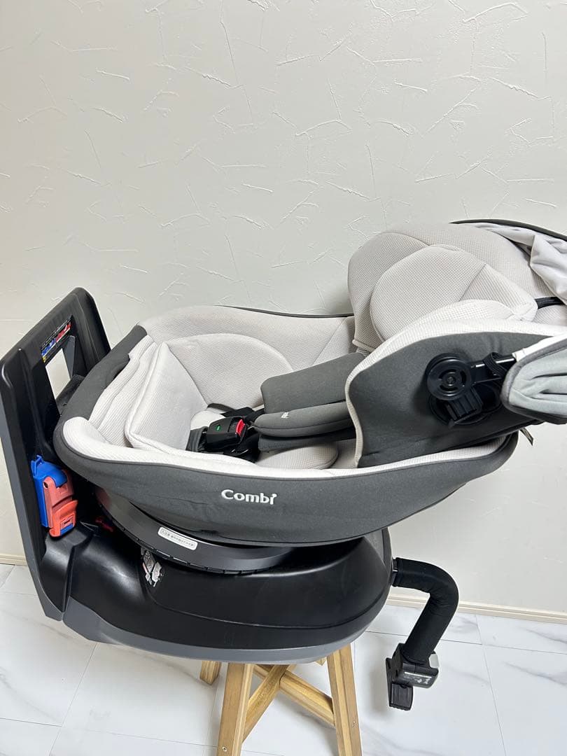 美品❗️コンビ クルムーヴスマート エッグショック simplight