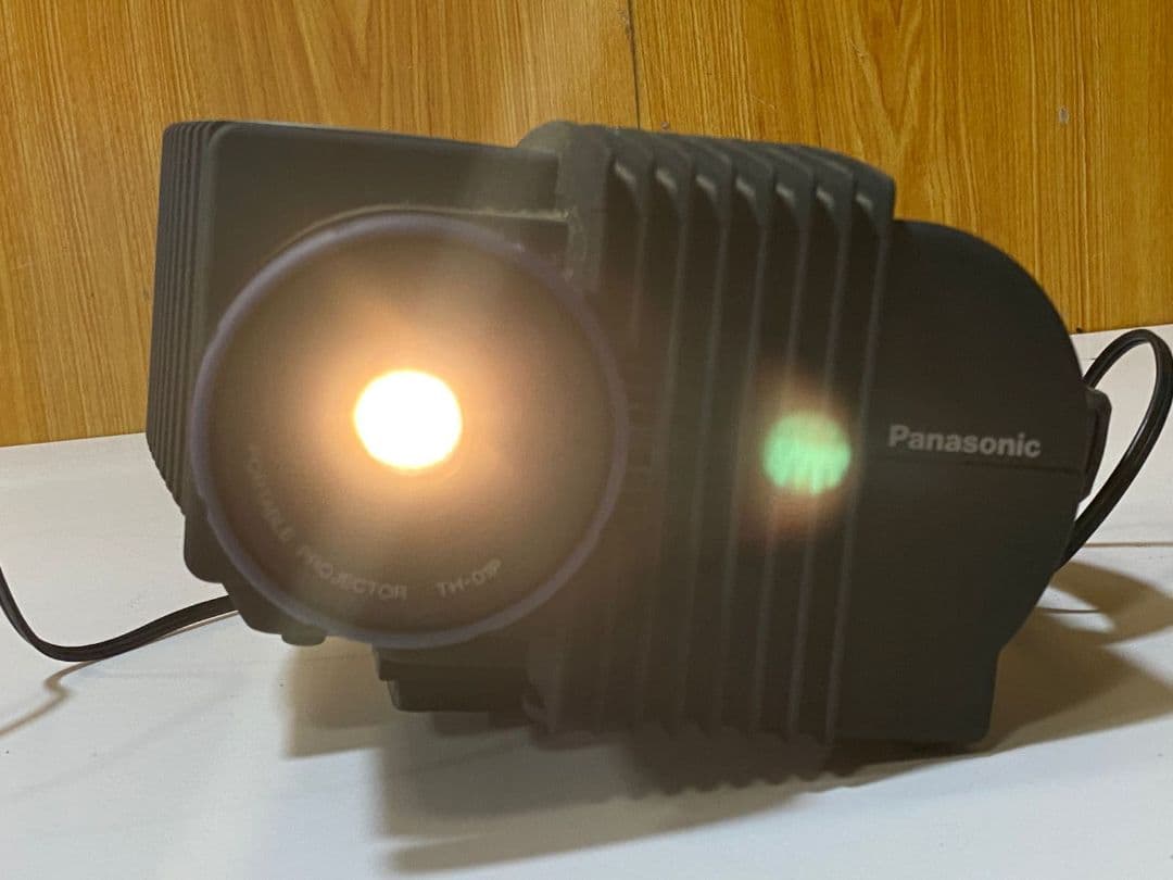 Panasonic TH-01P パナソニックポータブルプロジェクター