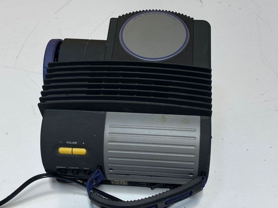 Panasonic TH-01P パナソニックポータブルプロジェクター